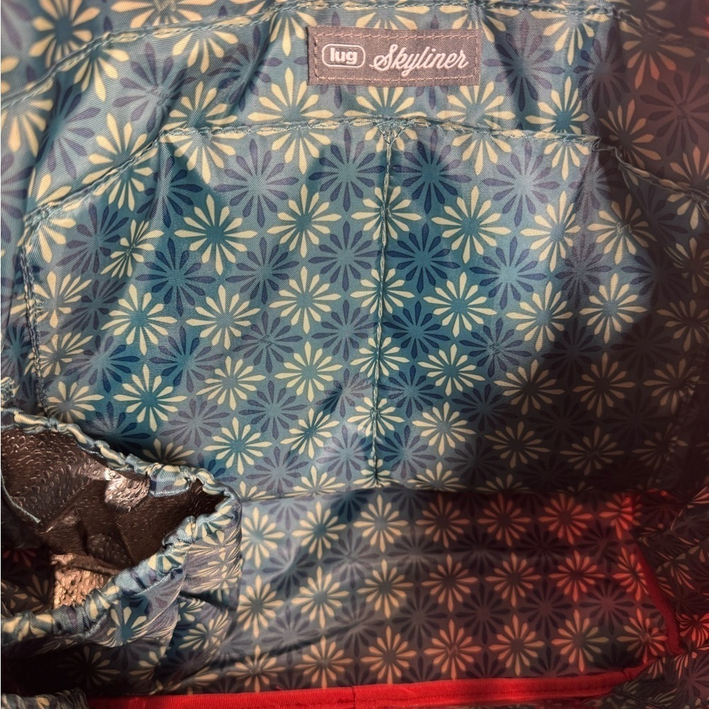 Like New Condition LUG Skyliner Tote Bag in Bouquet Red *sold out color* - Picture 4 of 5